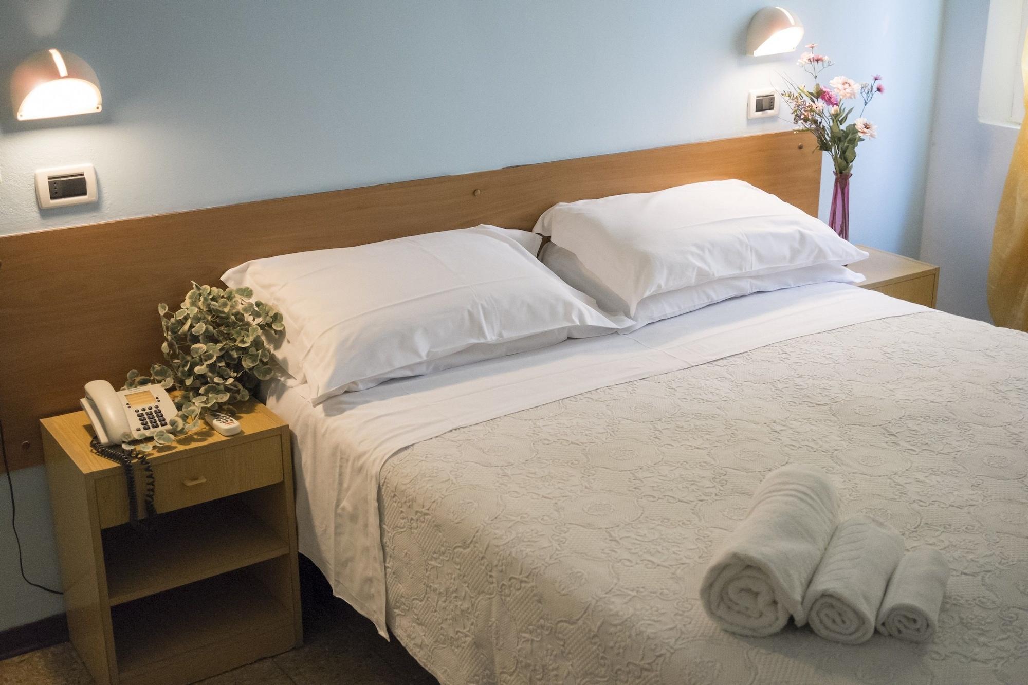 Hotel Eliseo 2*