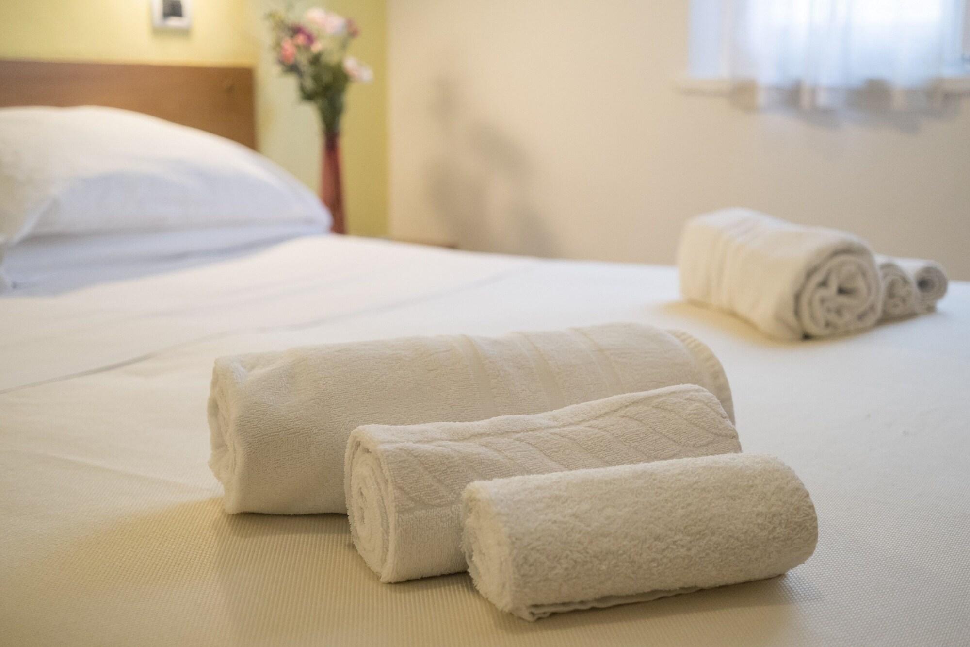 Hotel Eliseo 2*