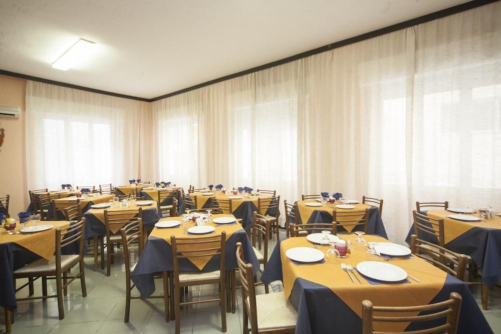 Hotel Eliseo 2*